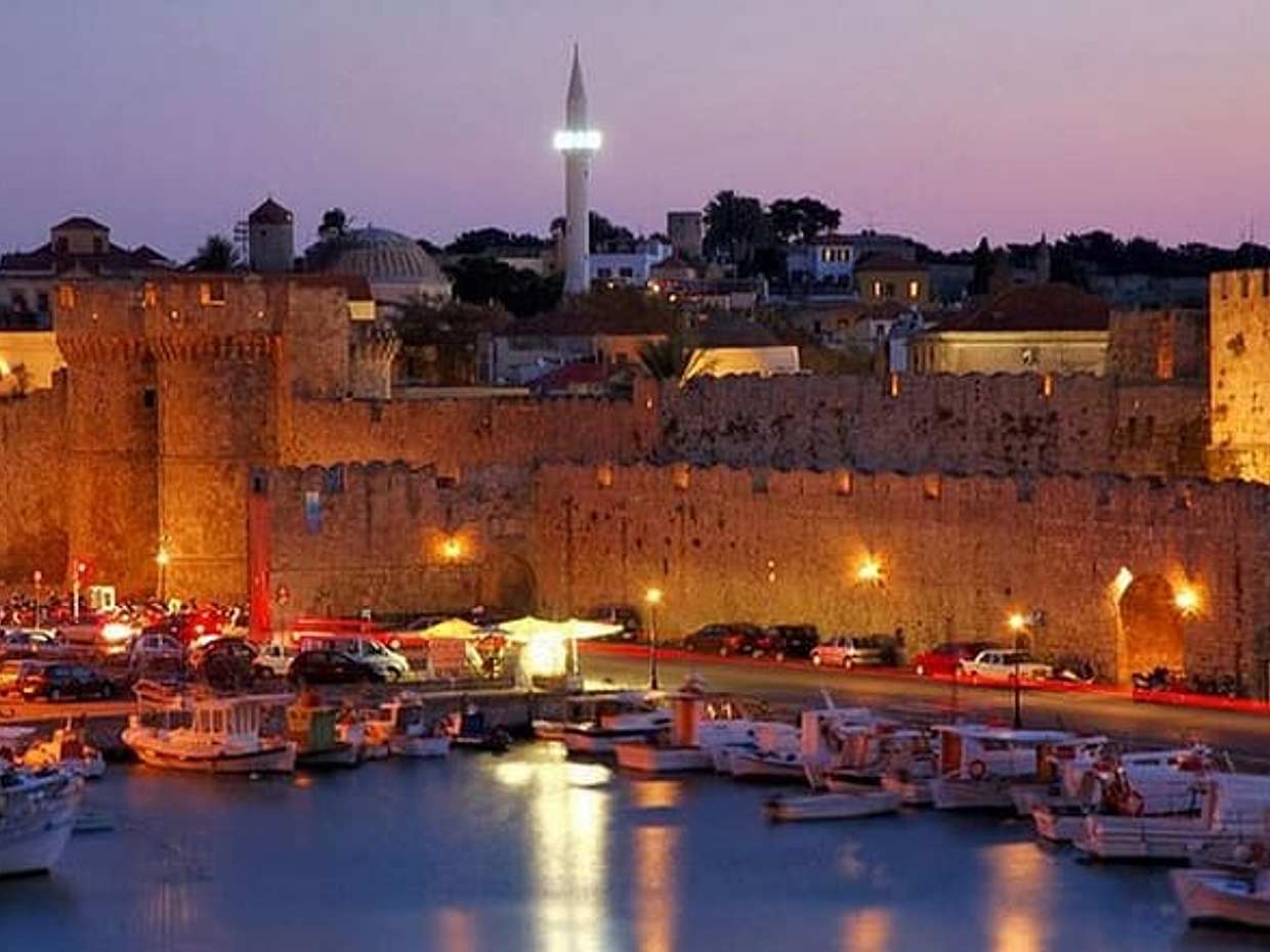 Rodas de noche en Grecia, photo 5