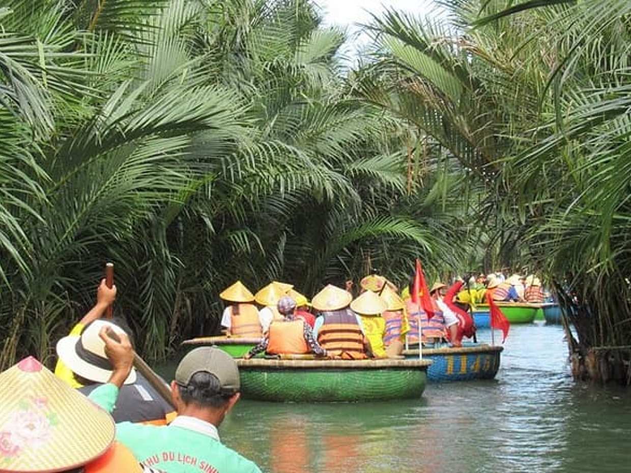 Full-Day Tour: Marble Mountains, Coconut Forest & Hoi An City, photo 2