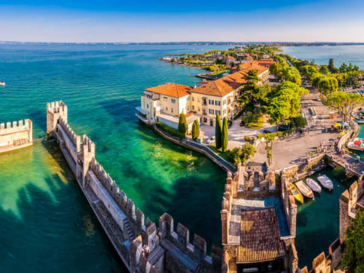 Full day tour to Sirmione and Lake Garda in a small group from Verona, photo 5