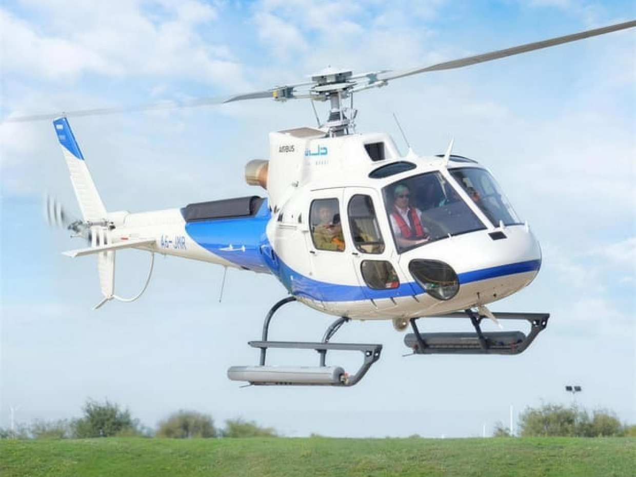 12 Mins Iconic Helicopter Tour Dubai in United Arab Emirates