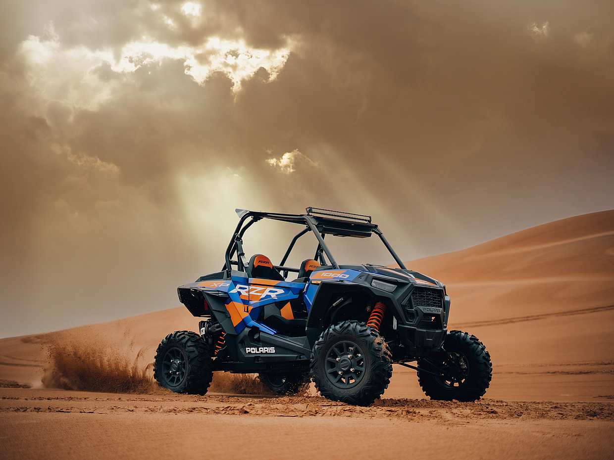 Dubai: 30 Mins Dune Buggy Safari Tour in Red Dunes with BBQ Dinner in United Arab Emirates, photo 3