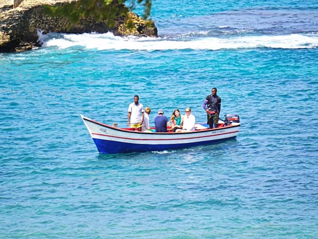 Tarrafal Beach Tour: Boat Trip to the Lighthouse, Snorkel & BBQ Lunch, photo 4