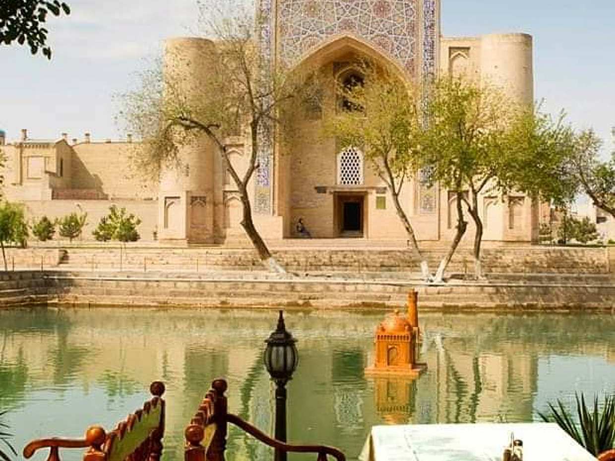 Tour Histórico Clássico de 2 dias em Bukhara, no Uzbequistão.