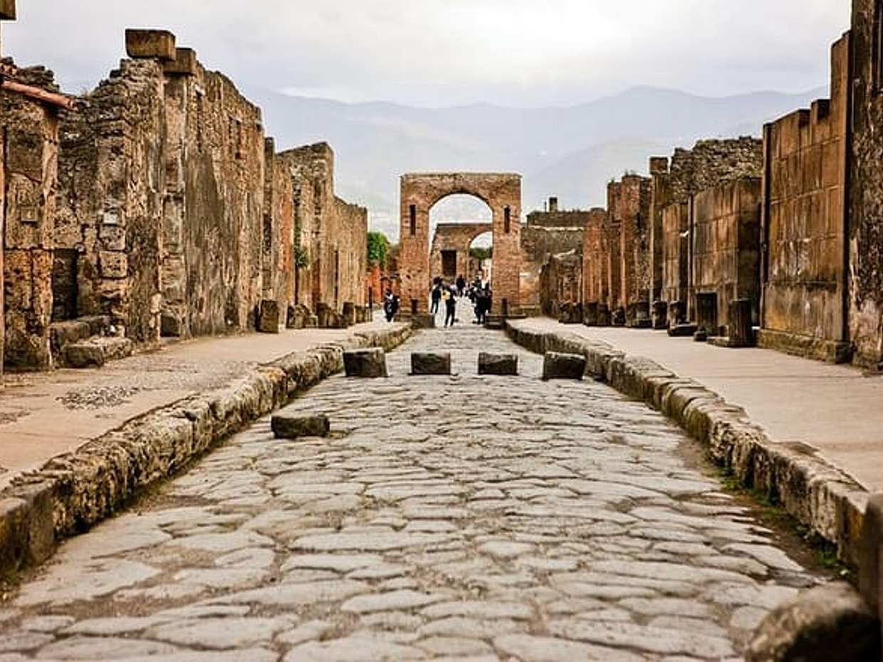 Pompeii, Herculaneum & Vesuvius Private Tour for Cruisers, photo 3