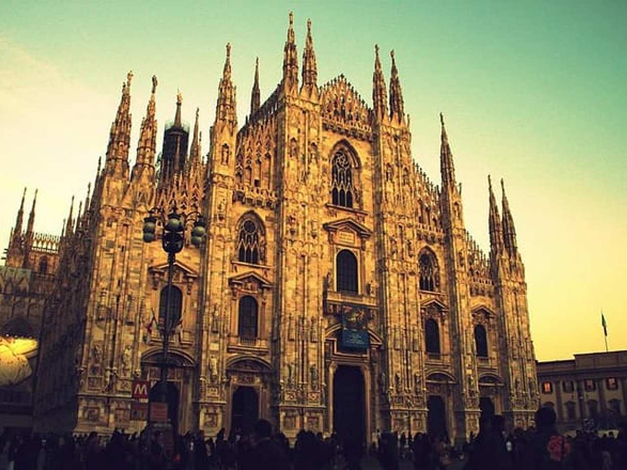 Private Transfer from Rome to Milan with 2 hours for sightseeing