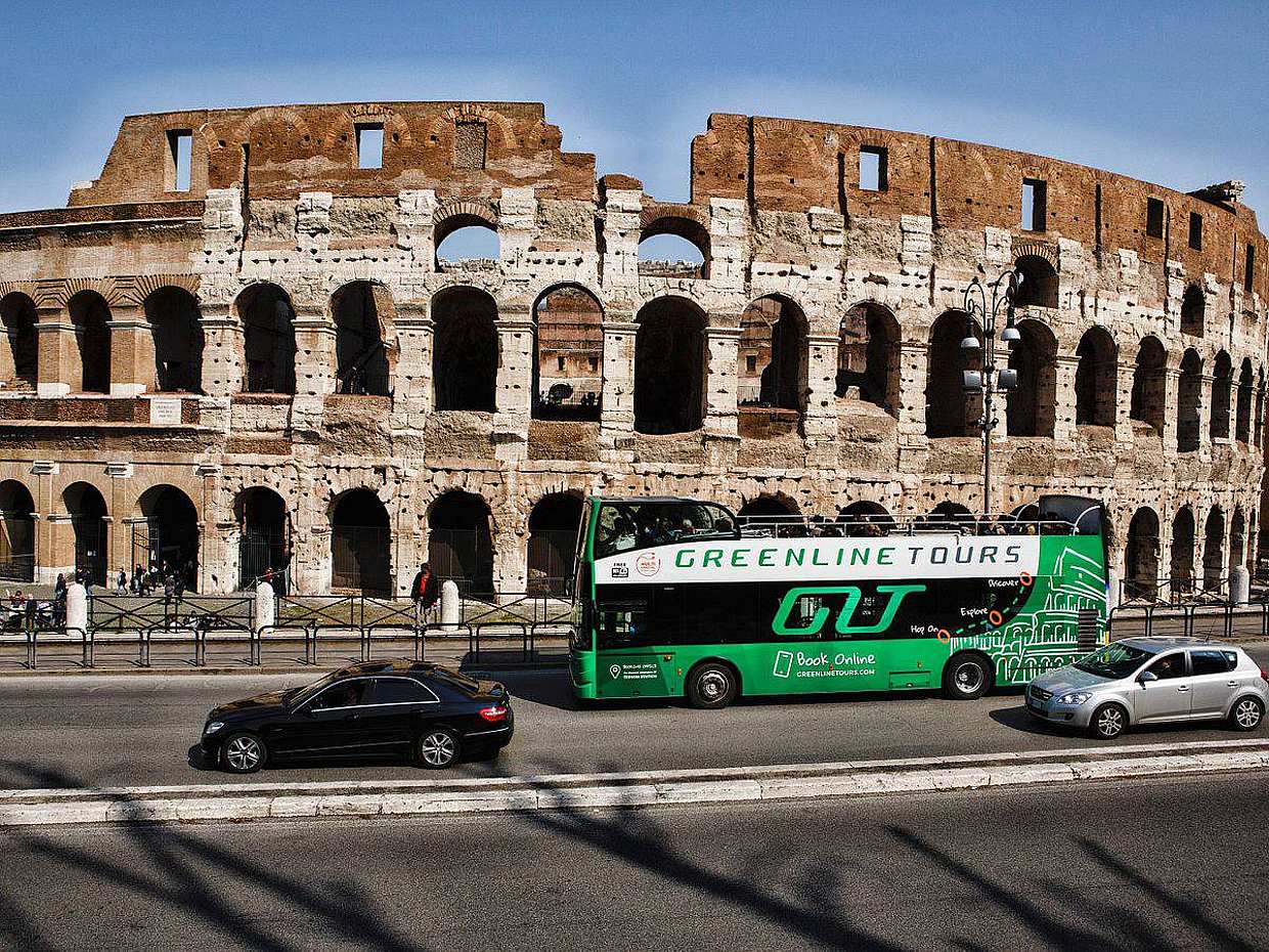 Hop-On Hop-Off Panoramic Rome Bus Tour 72 Hours in Italy, Piazza Venezia, photo 4
