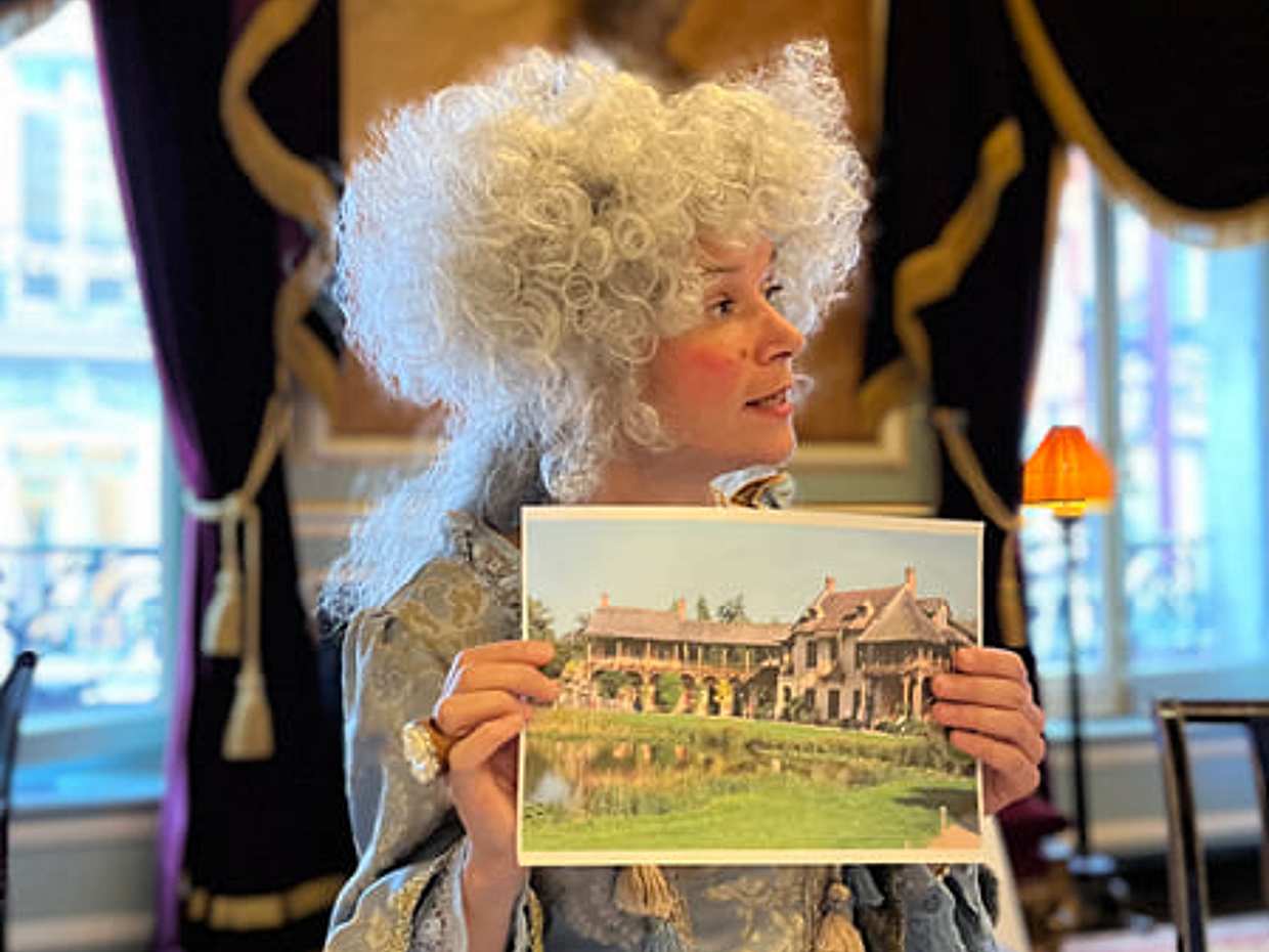 Tea & Champagne with Queen Marie-Antoinette, photo 3