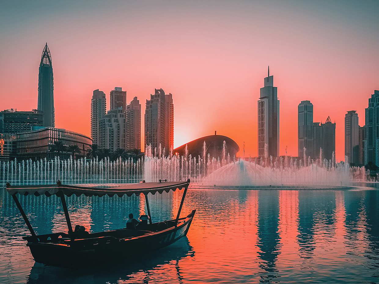 Bootsfahrt auf dem Dubai Fountain Lake