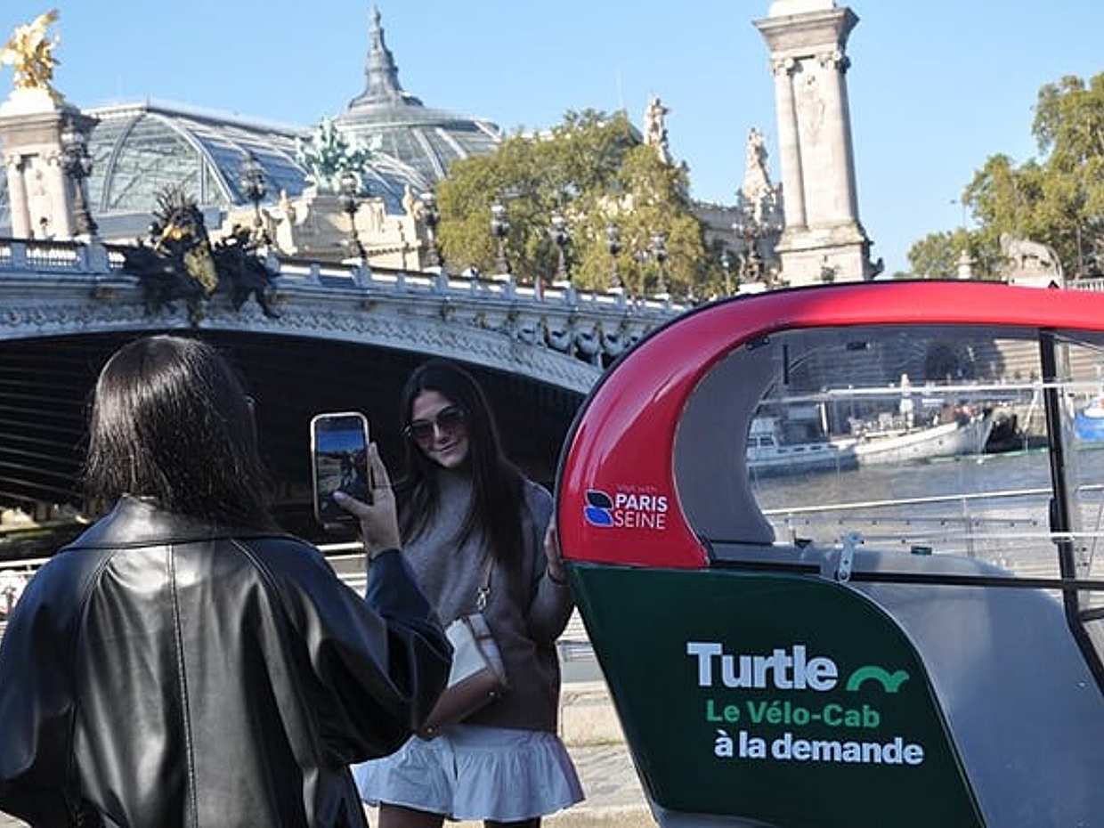 Private City-Tour by rickshaw bike in Paris : The "Napoléon", photo 4