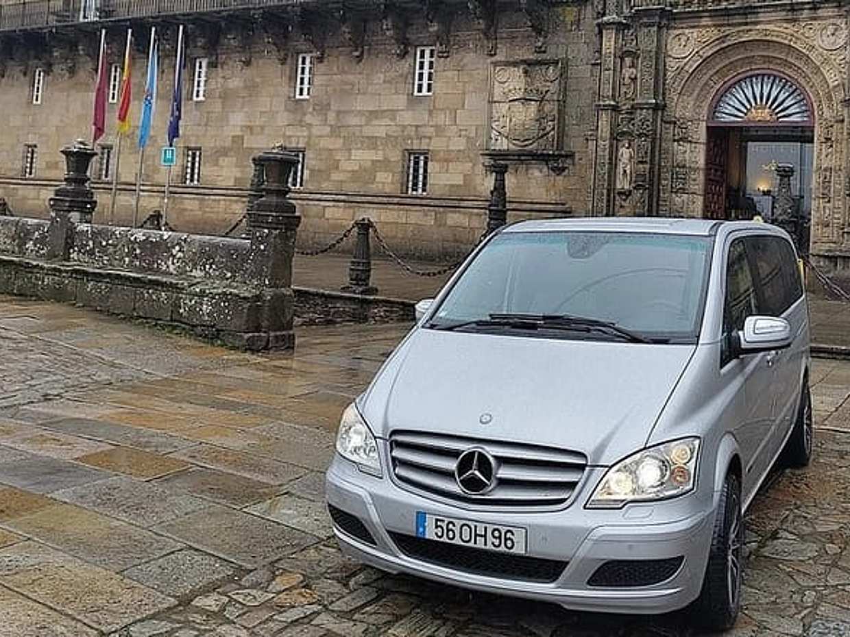 SANTIAGO DE COMPOSTELA: Private Tour from Porto in Portugal, photo 3