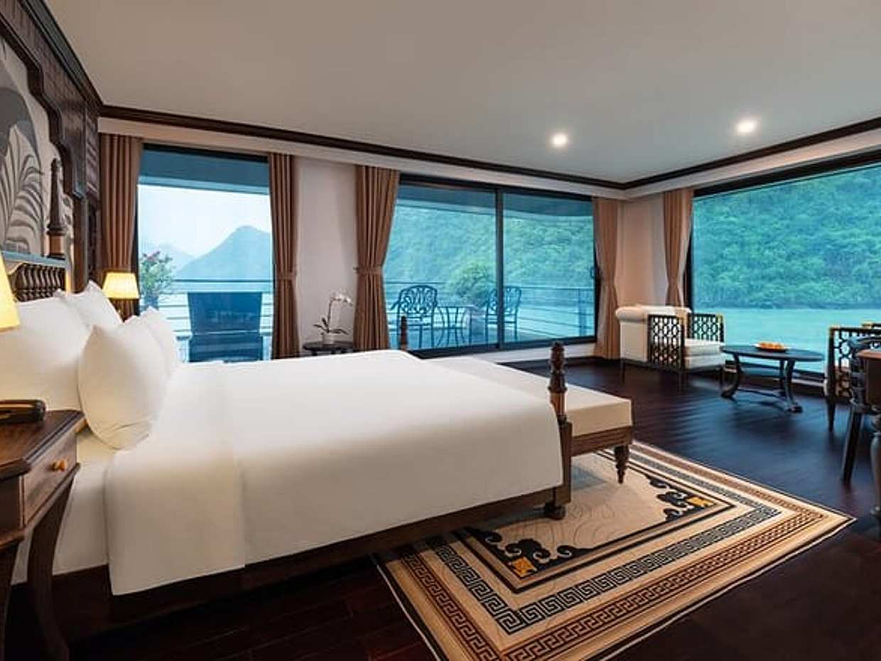 Hanoi: 2D1N Lan Ha Bay & Halong Bay Cruise with Balcony & Bathtub