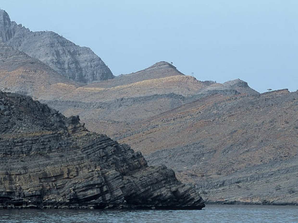 رحلة بحرية بالمركب الشراعي ليوم كامل في مسندم خصب من دبي في الإمارات العربية المتحدة, photo 4