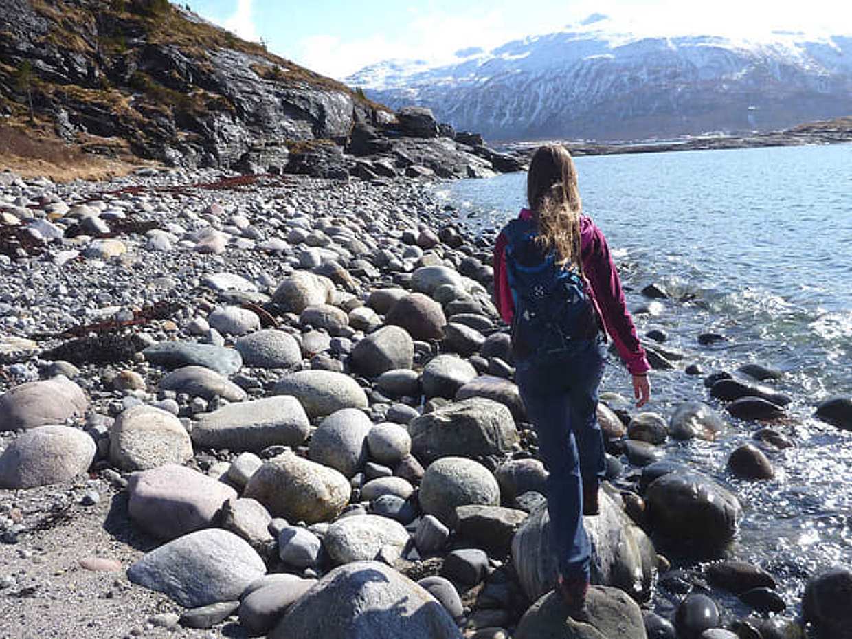 Hiking - Hovdsundet Beach, photo 3