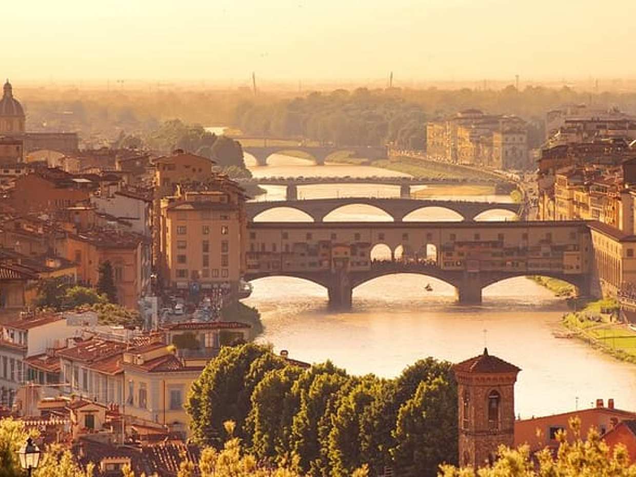 Private Transfer from Venice to Florence, 2h of sightseeing in Italy