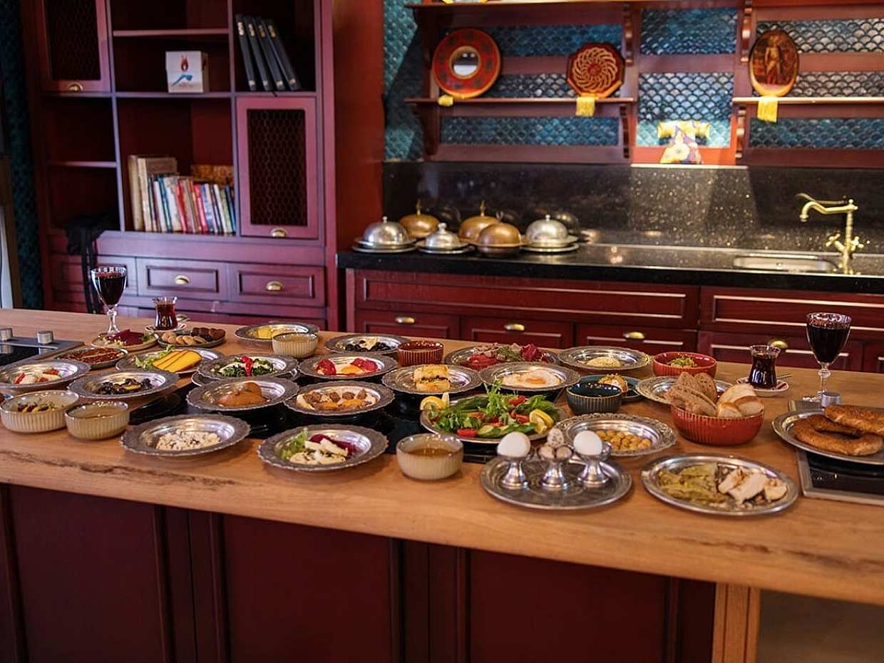 Kooklessen in Deraliye Ottomaanse Keuken Tour in Turkije, Istanbul, photo 2