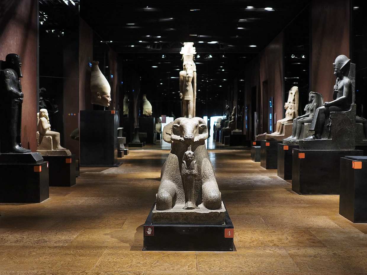 Pyramidy v Gíze, Egyptské muzeum a soukromá prohlídka bazaru Khan El Khalili, Velká pyramida v Gíze., photo 2
