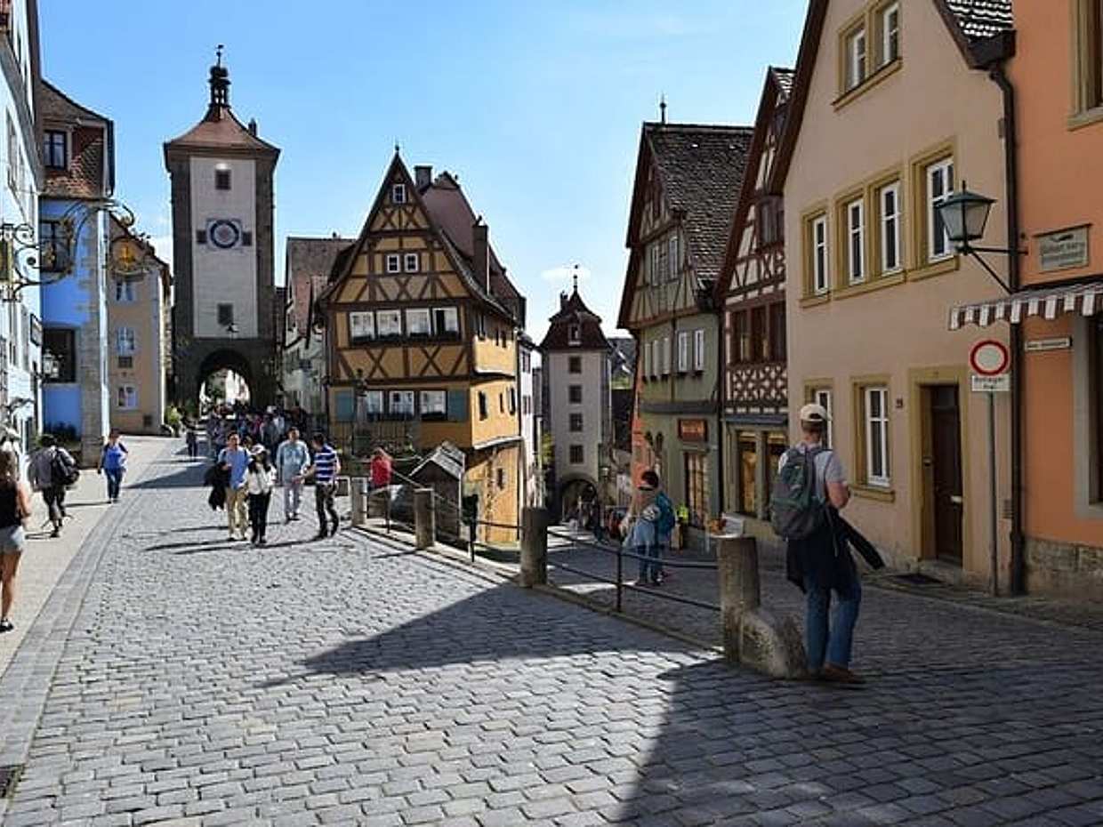 Private day trip: Frankfurt to Rothenburg ob der Tauber & back, photo 2