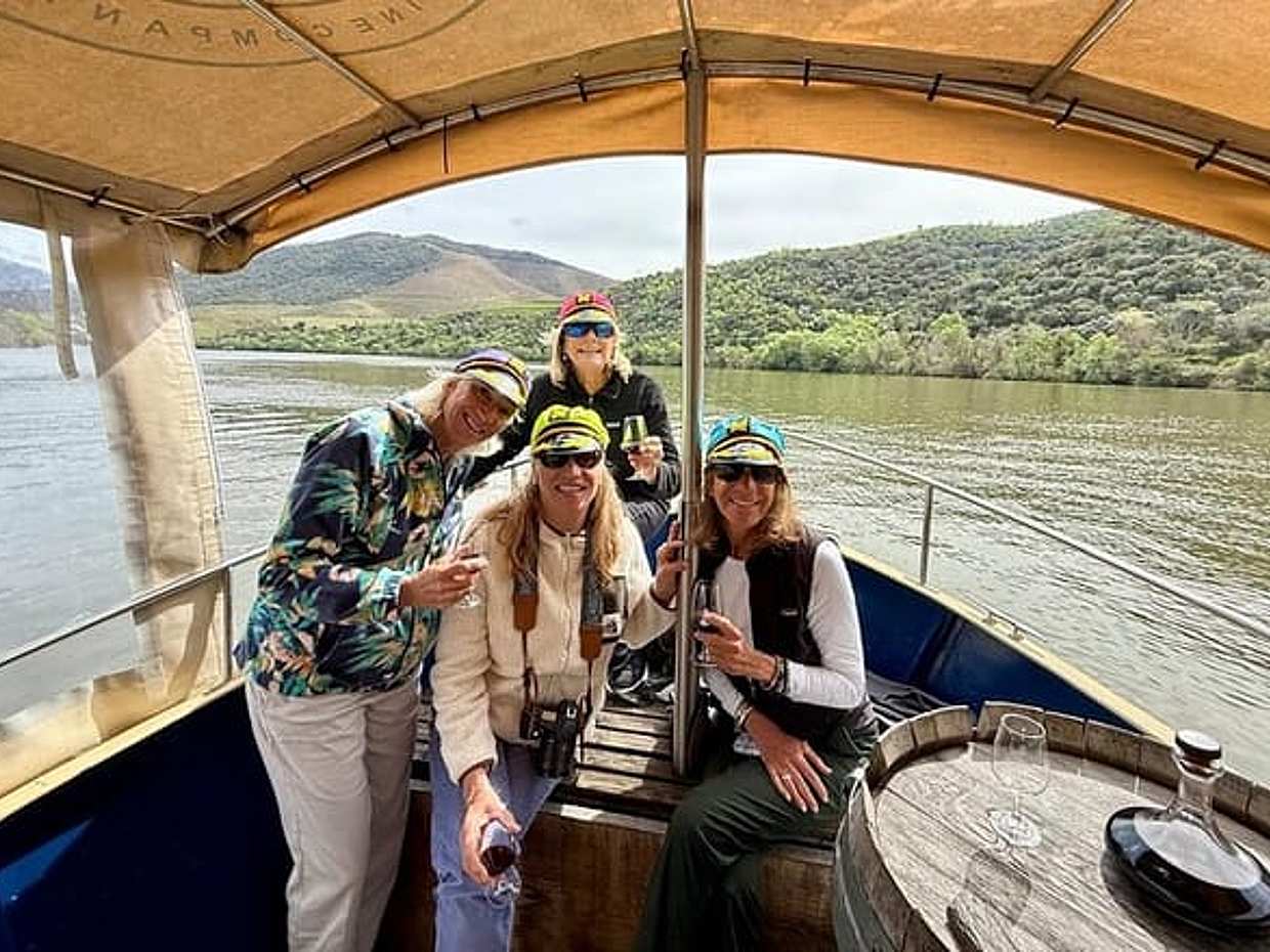DOURO VALLEY: Small Group Premium Wine Tour, Winery's Lunch and Private Cruise in Portugal, Porto, photo 4