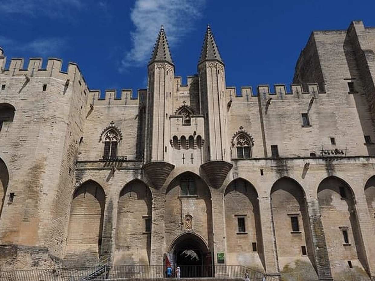 Avignon Old Town Private Historic Walking Tour, photo 3