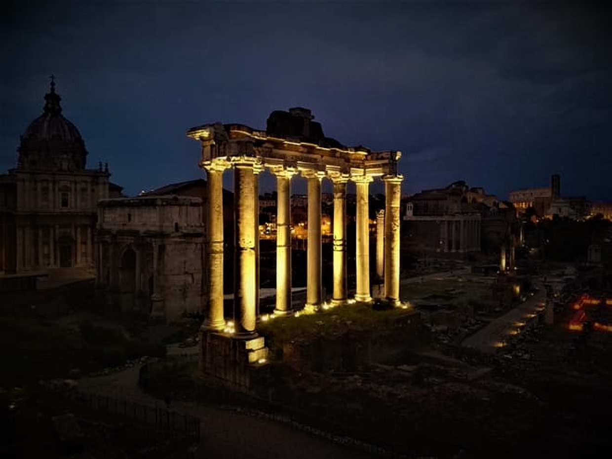 Rome by Night City Bike Tour with Sunset, Views and Evening Lights | Upgrade available: Pizza Night, photo 5