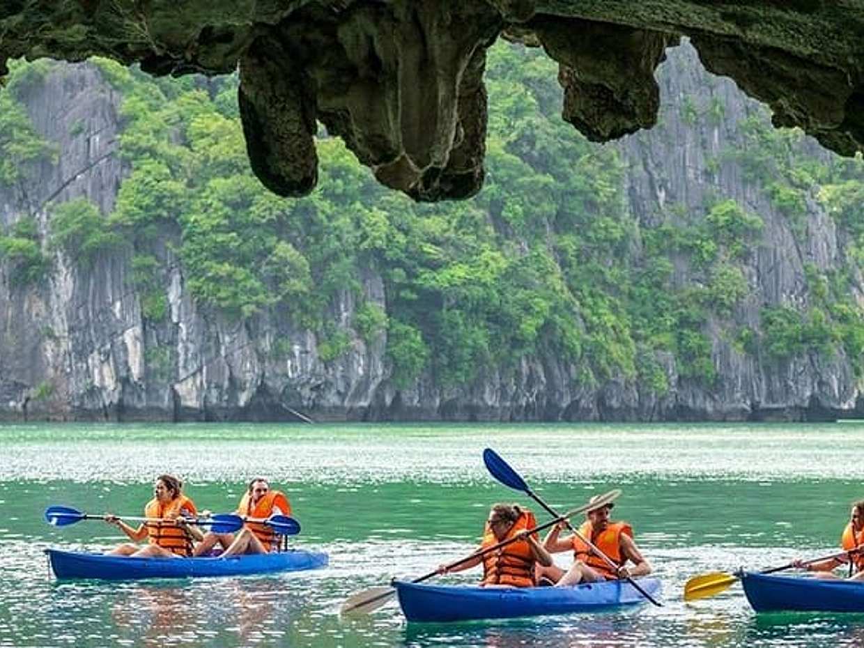 Halong Full Day Tour : Cruise, Kayak, Cave, Lunch, Beach & Island, Vietnam