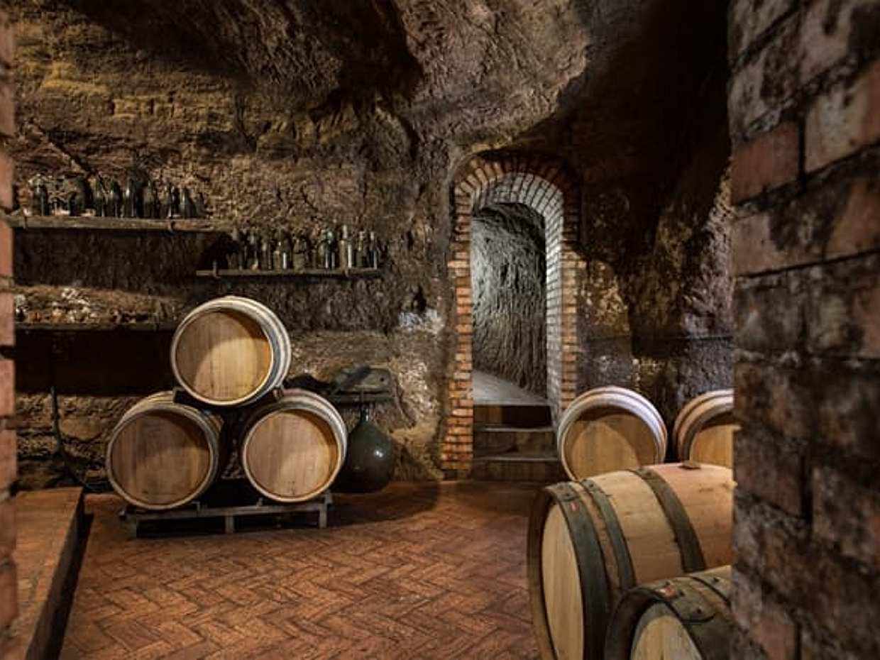 Basilicata: Discover the volcanic tuff caves and taste excellent Lucanian wines, photo 3