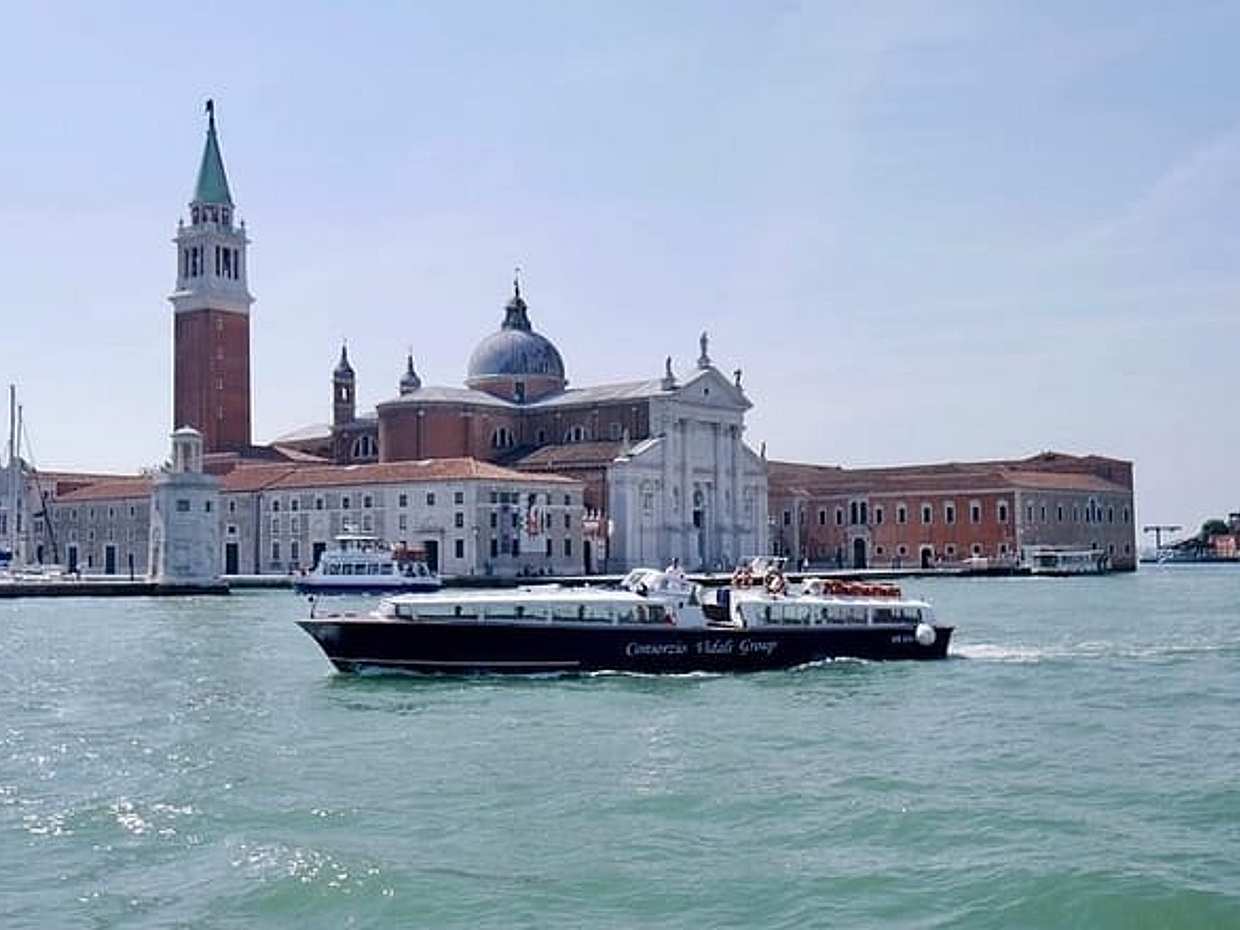 Morning Walking Tour of Venice with Mini Cruise, photo 3