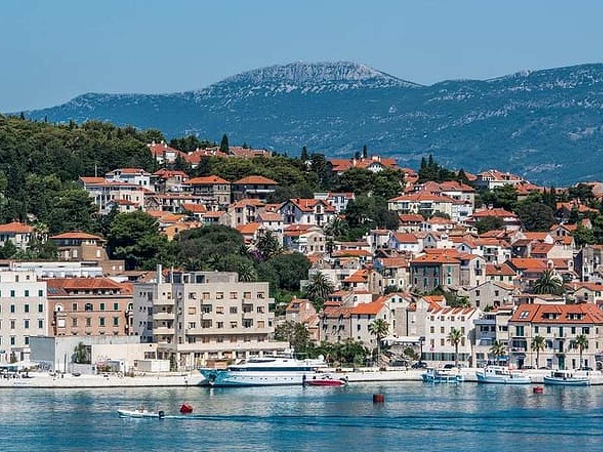 Private Transfer from Makarska to Split, Hotel-to-hotel, English-speaking driver