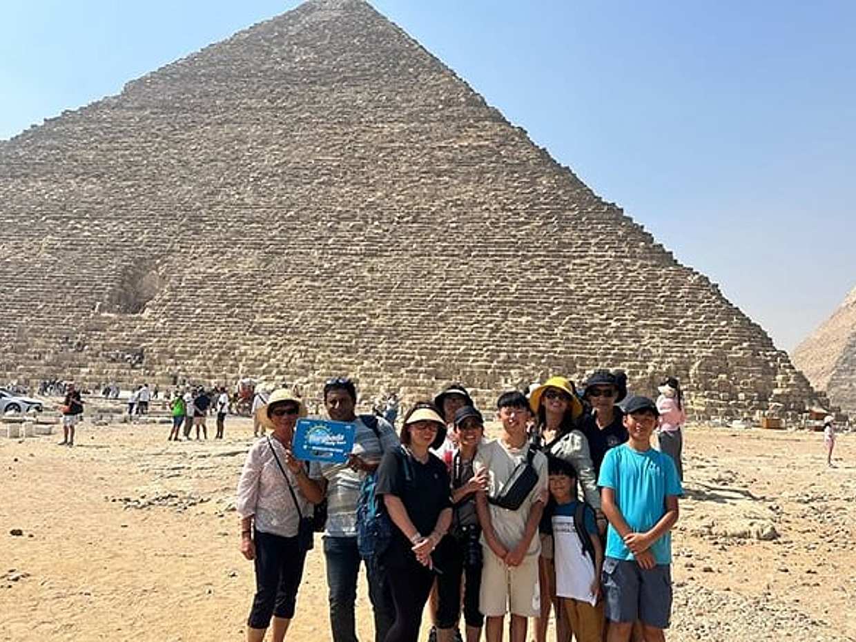Full-Day Private Tour to Pyramids, Museum Sphinx and Cairo Bazaar, photo 4