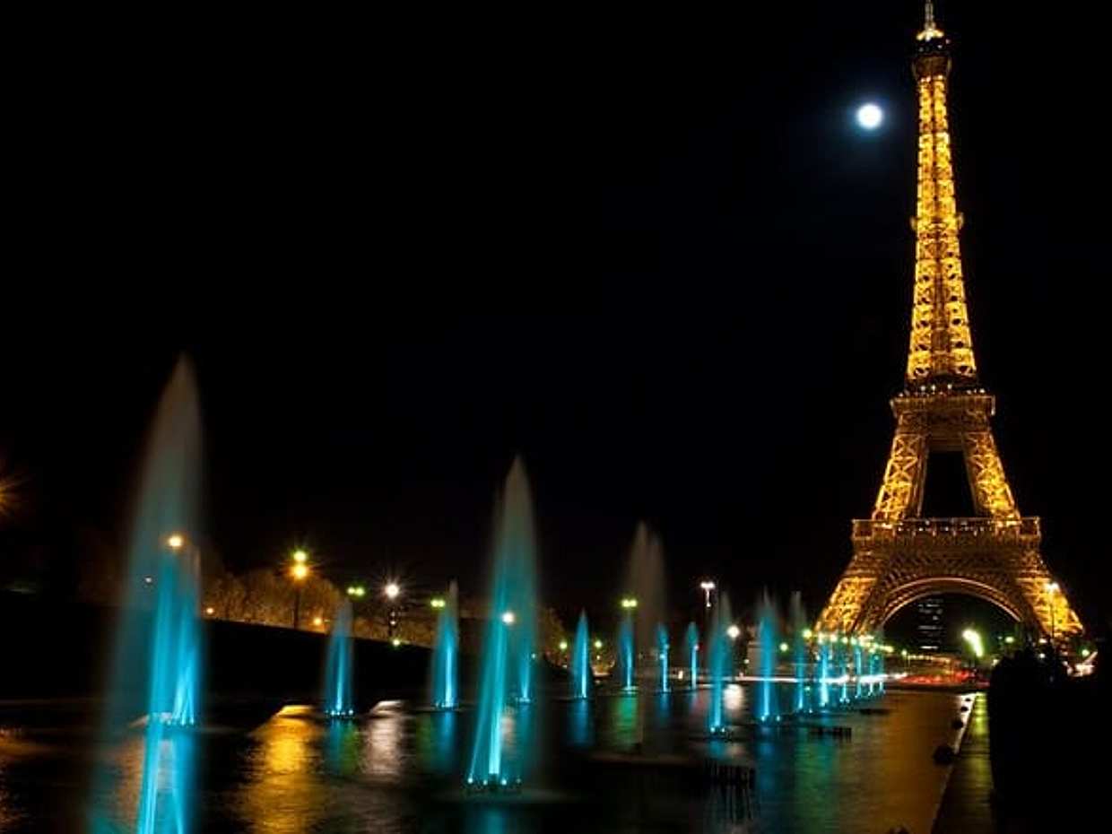 Private Eiffel Tower Summit with Champ de Mars & Hotel Pick Up, photo 3