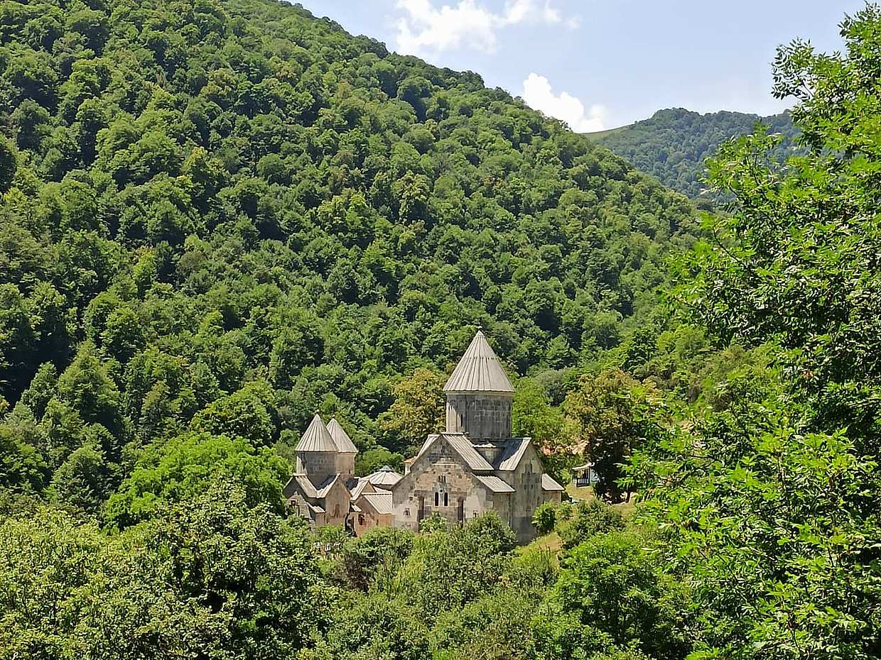 Tour privato a Sevan, Dilijan e al monastero di Hagharstin da Yerevan, photo 5