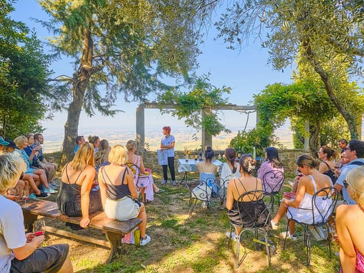 Full Day Tour to Val D'Orcia and Gladiator's fields: Montalcino, Montepulciano and Pienza with wine and cheese tasting in Italy, Florence, photo 4
