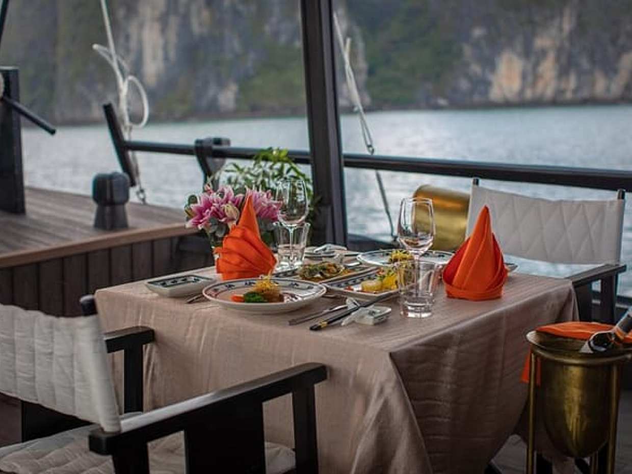 Private 2-Day on Boutique Cruise to Hidden Bai Tu Long Bay, photo 4