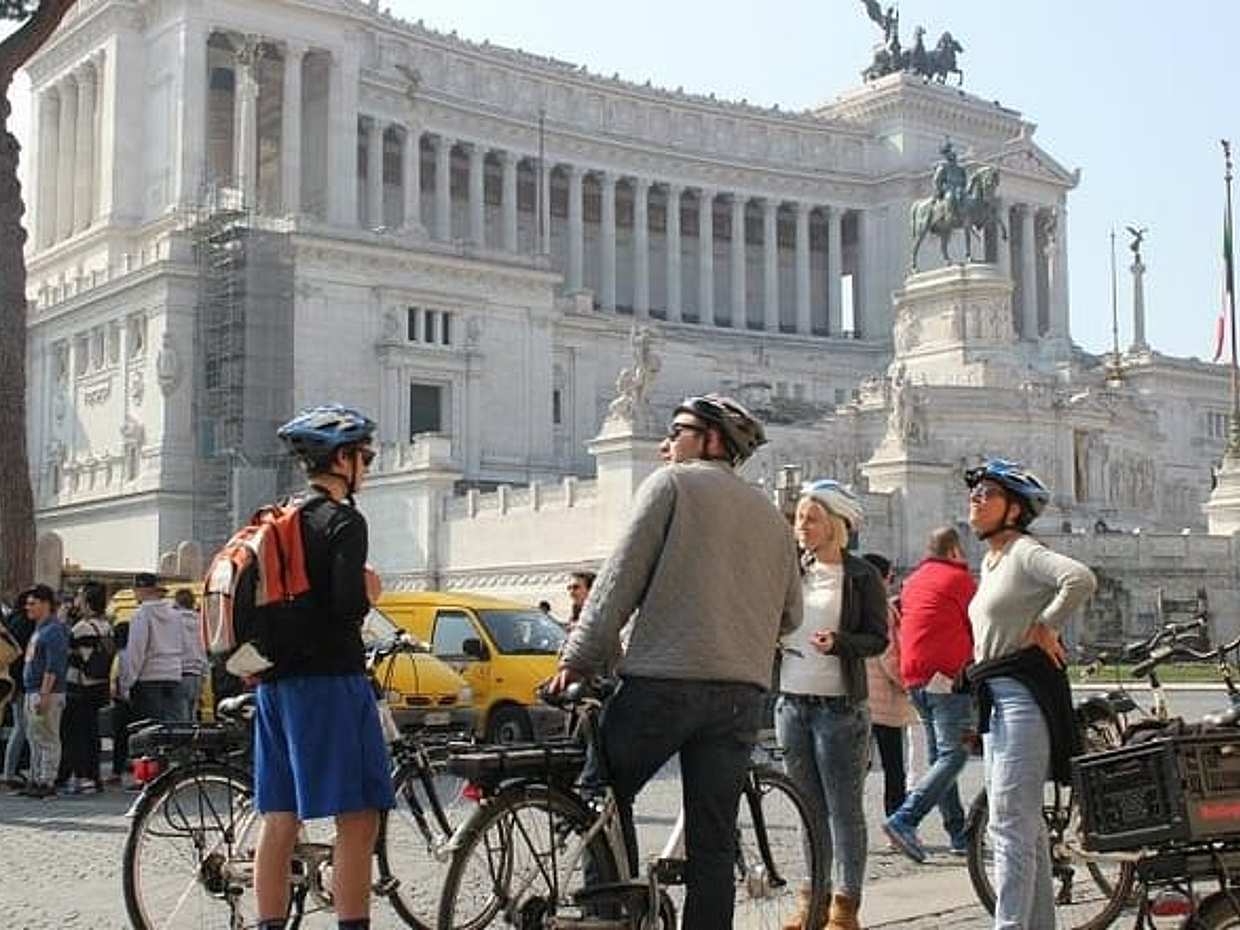 Rome Highlights By Electric Bicycle Private Tour
