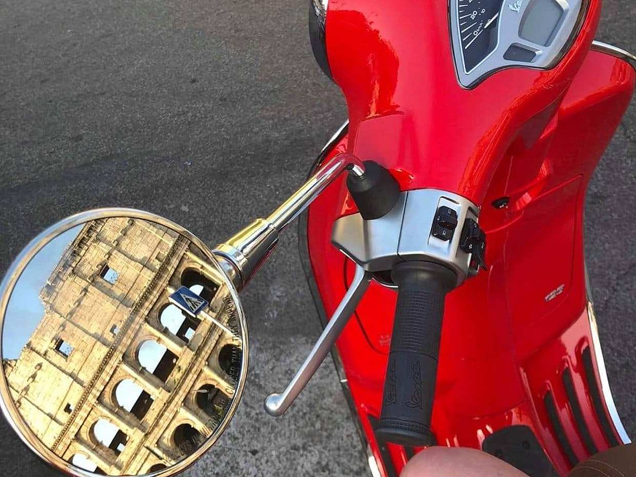 Daily Vespa Rental in Rome, Italy, photo 4