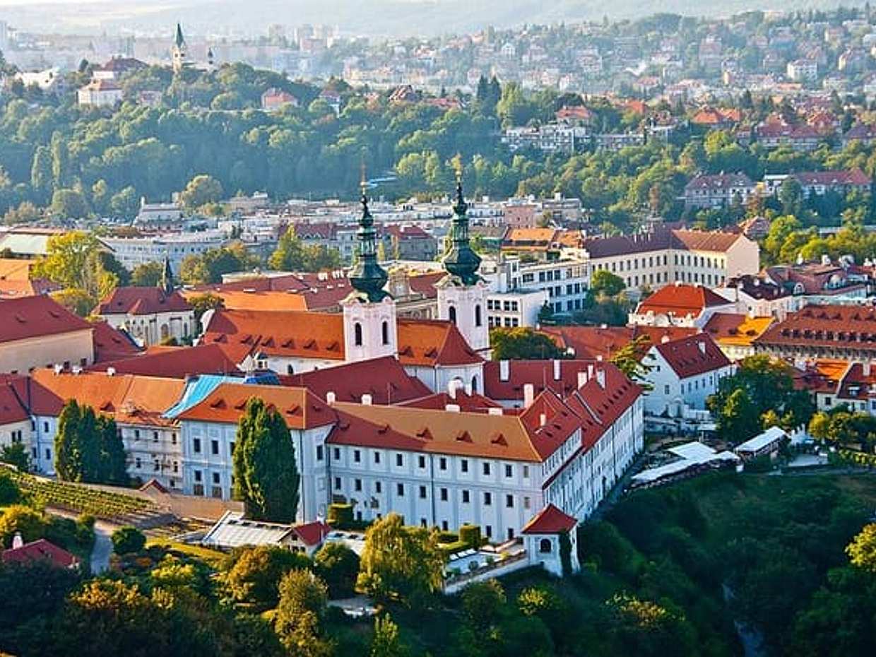 Private Transfer: River Cruise Dock Nuremberg to Prague: Port / Harbor transport, photo 3