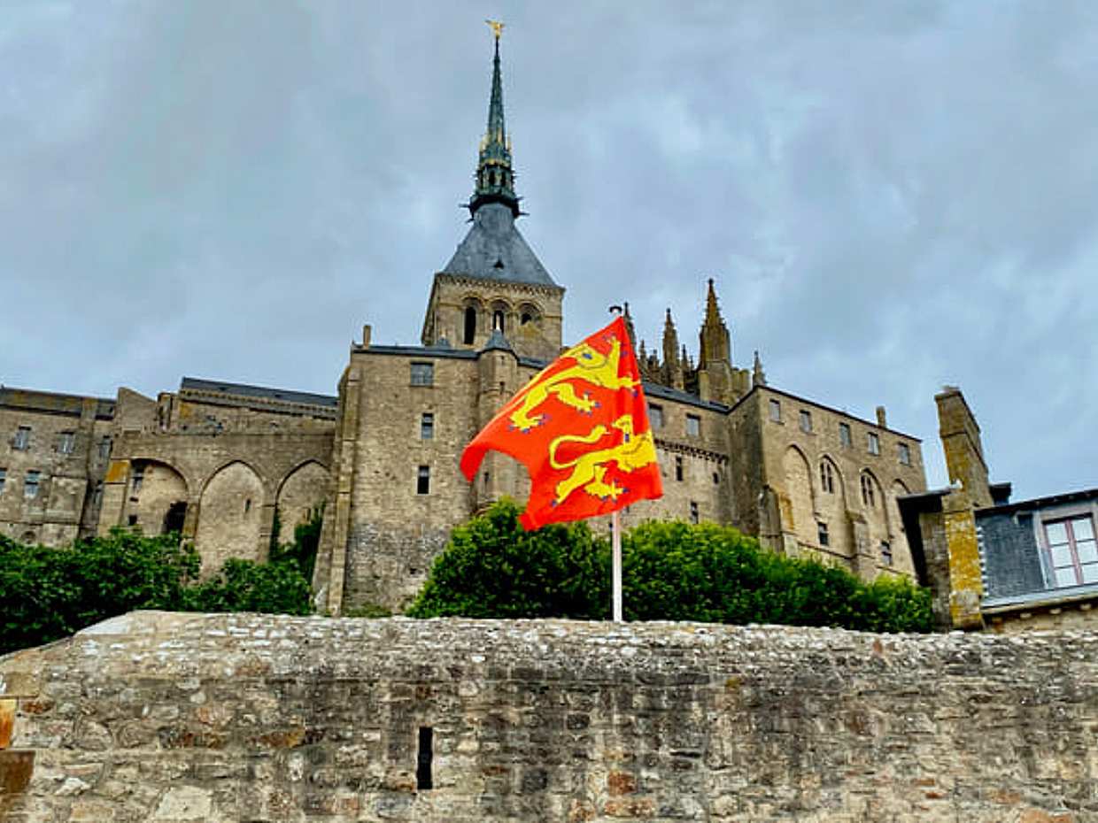 2-day Mont Saint-Michel, Full D-Day, Normandy Private from Paris., photo 2