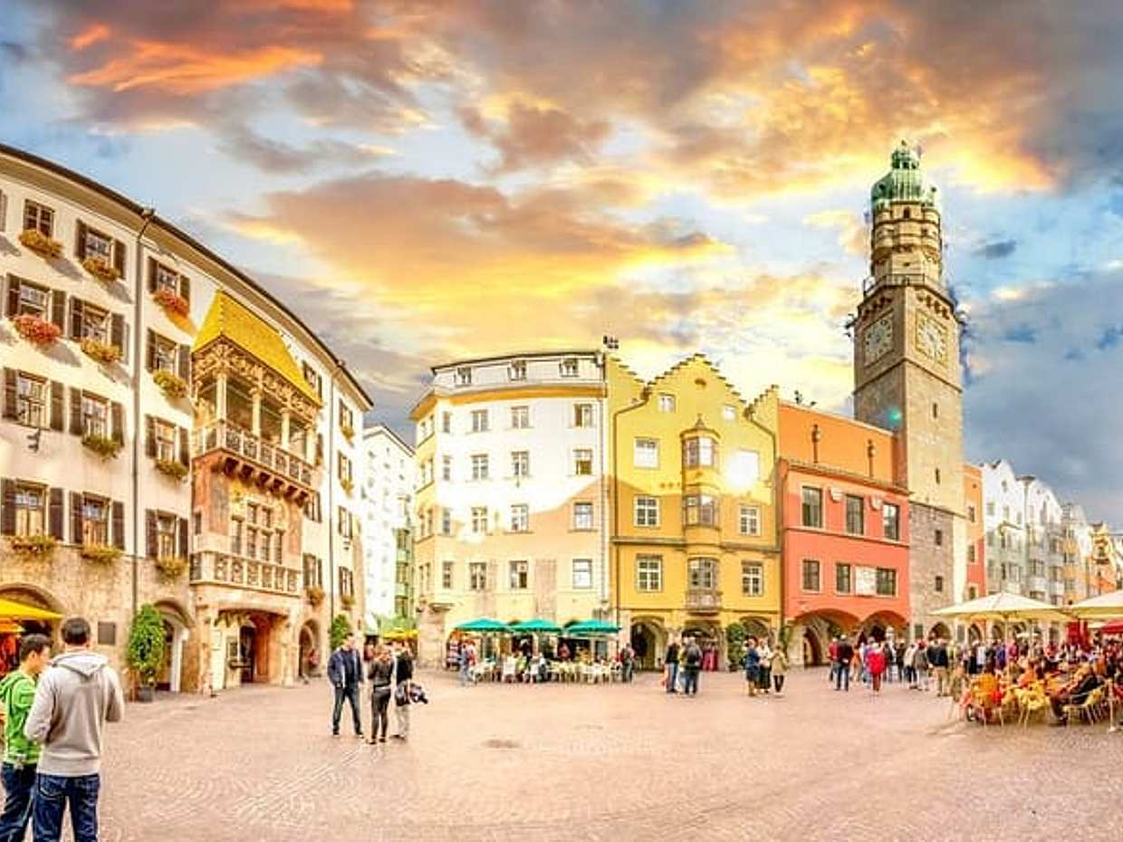 Private transfer from Zurich to Salzburg with 2h stop in Insbruck