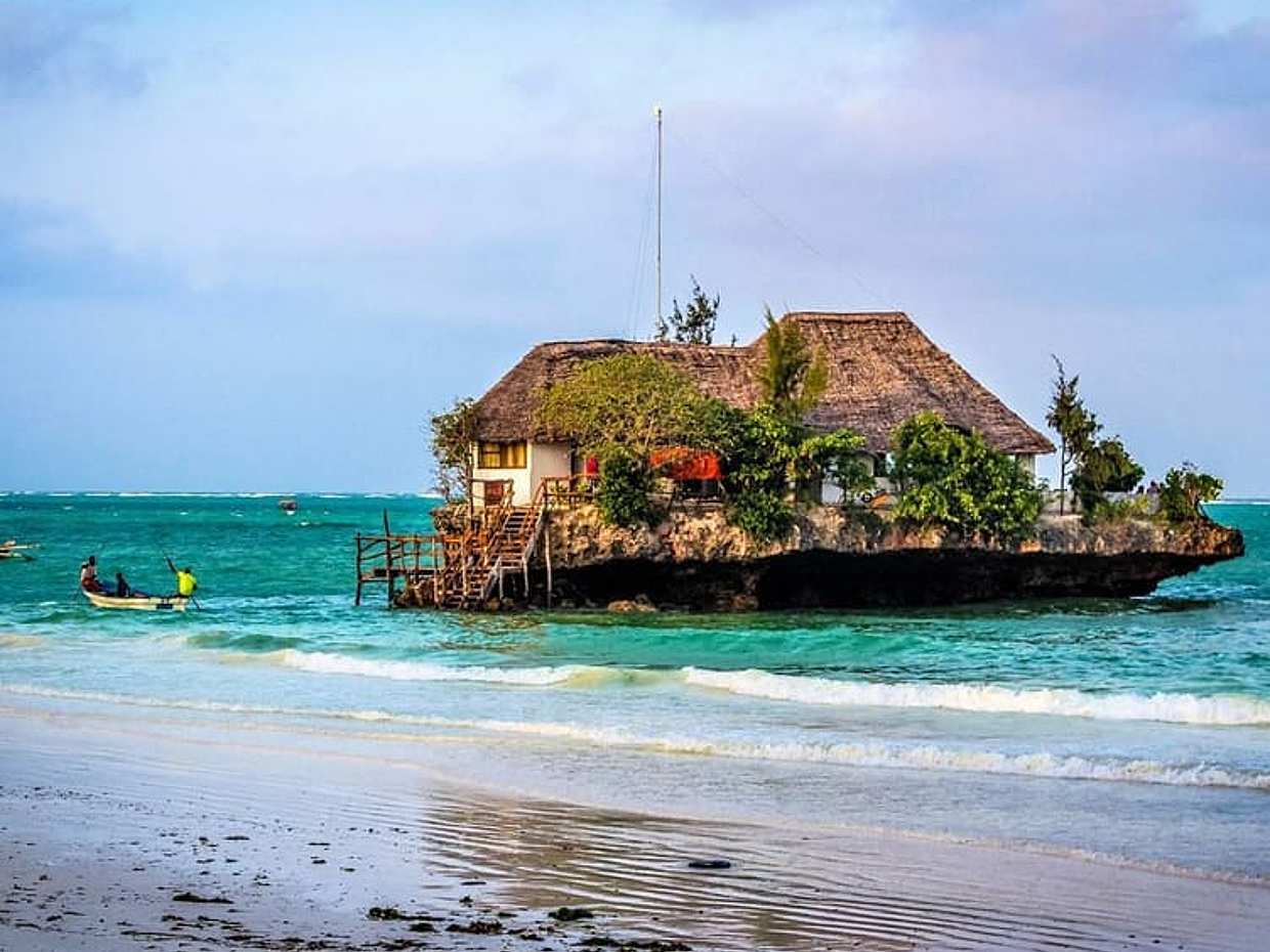 Zanzíbar: Laguna Azul, The Rock, Playa Paje y Tour a Jozani en Tanzania
, photo 3