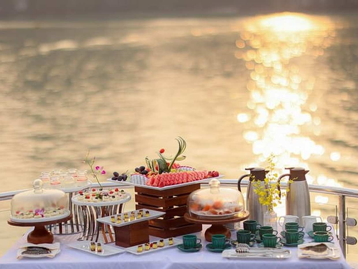 5-Star Ha Long Symphony Day Cruise with Tasty Lunch from Hanoi, photo 2