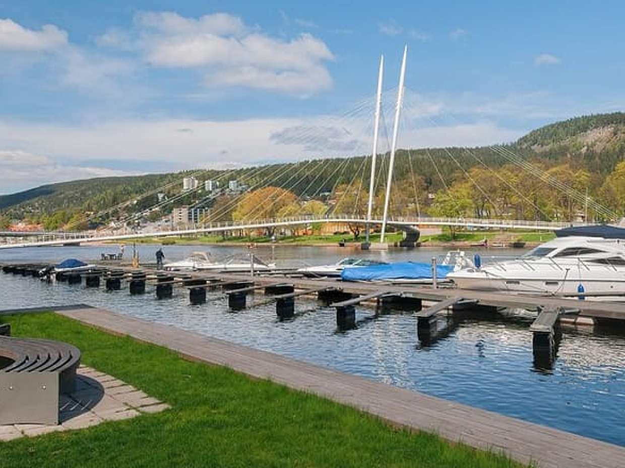 Privater Transfer von Oslo nach Drammen mit einem 2-stündigen Zwischenstopp in Norwegen