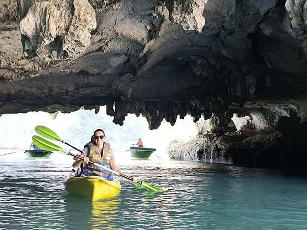 5-Star Ha Long Bay Day Cruise: Jacuzzi, Kayaking & Scenic Wonders, photo 5