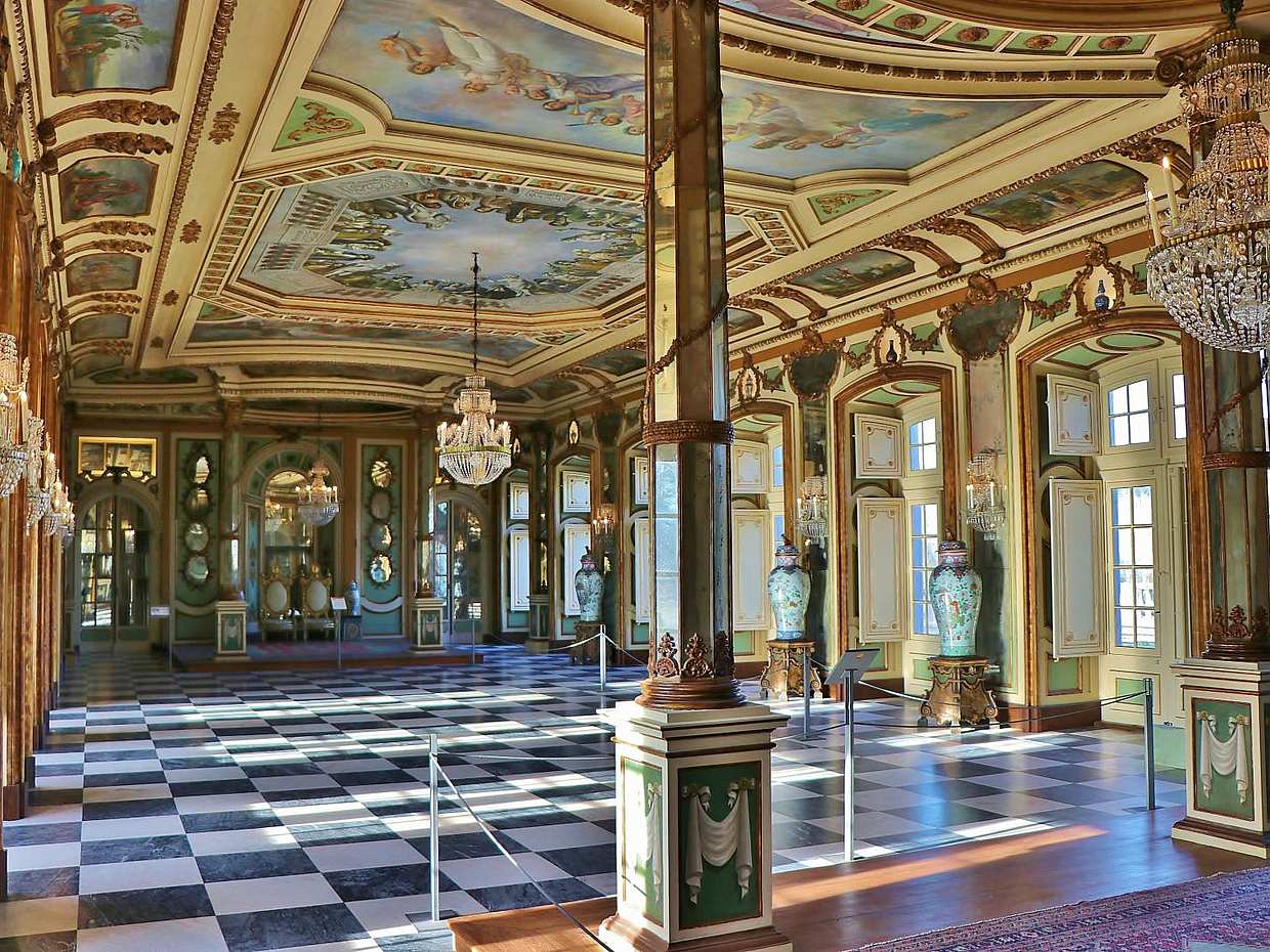 Lisbon's Forgotten Historical Palaces Tour