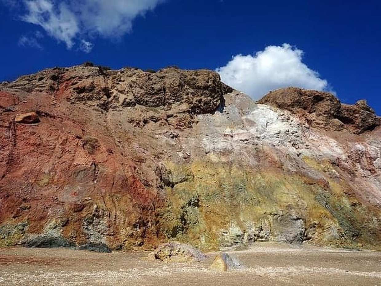 "Milos La sua anima la sua terra in Grecia, Laurio", photo 2