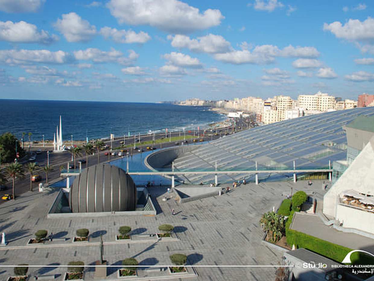Royal Alexandria: Palace, Gardens & Bibliotheca, photo 2