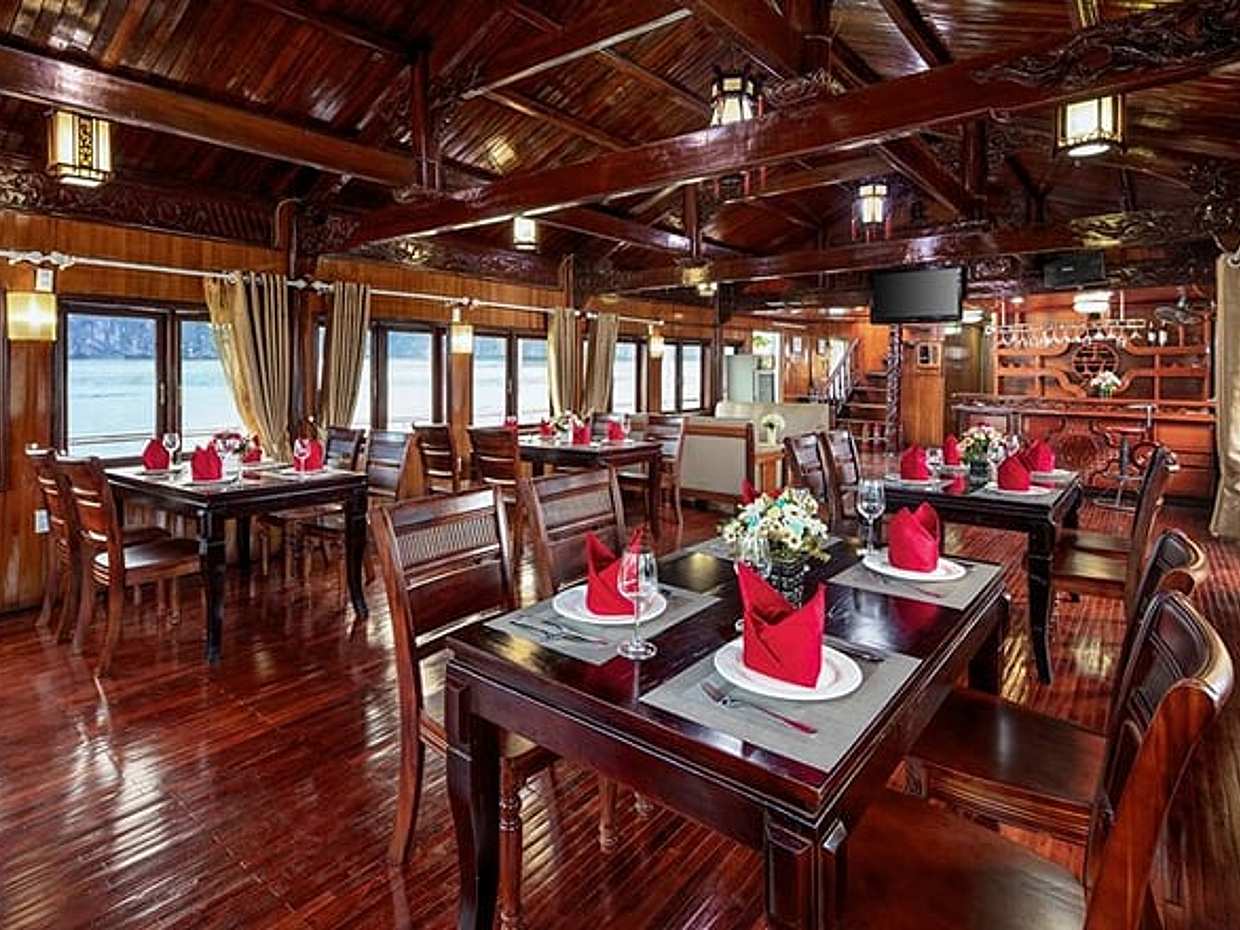 Cozy Bay Classic Cruise 2D1N from Hanoi by Expressway Transfer, photo 4
