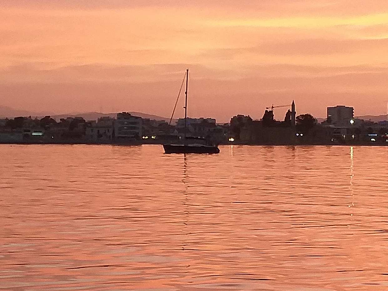Croisière privée au coucher du soleil avec champagne à bord du voilier Koursaros à Chypre, Limassol Croisière au coucher du soleil avec champagne
, photo 4
