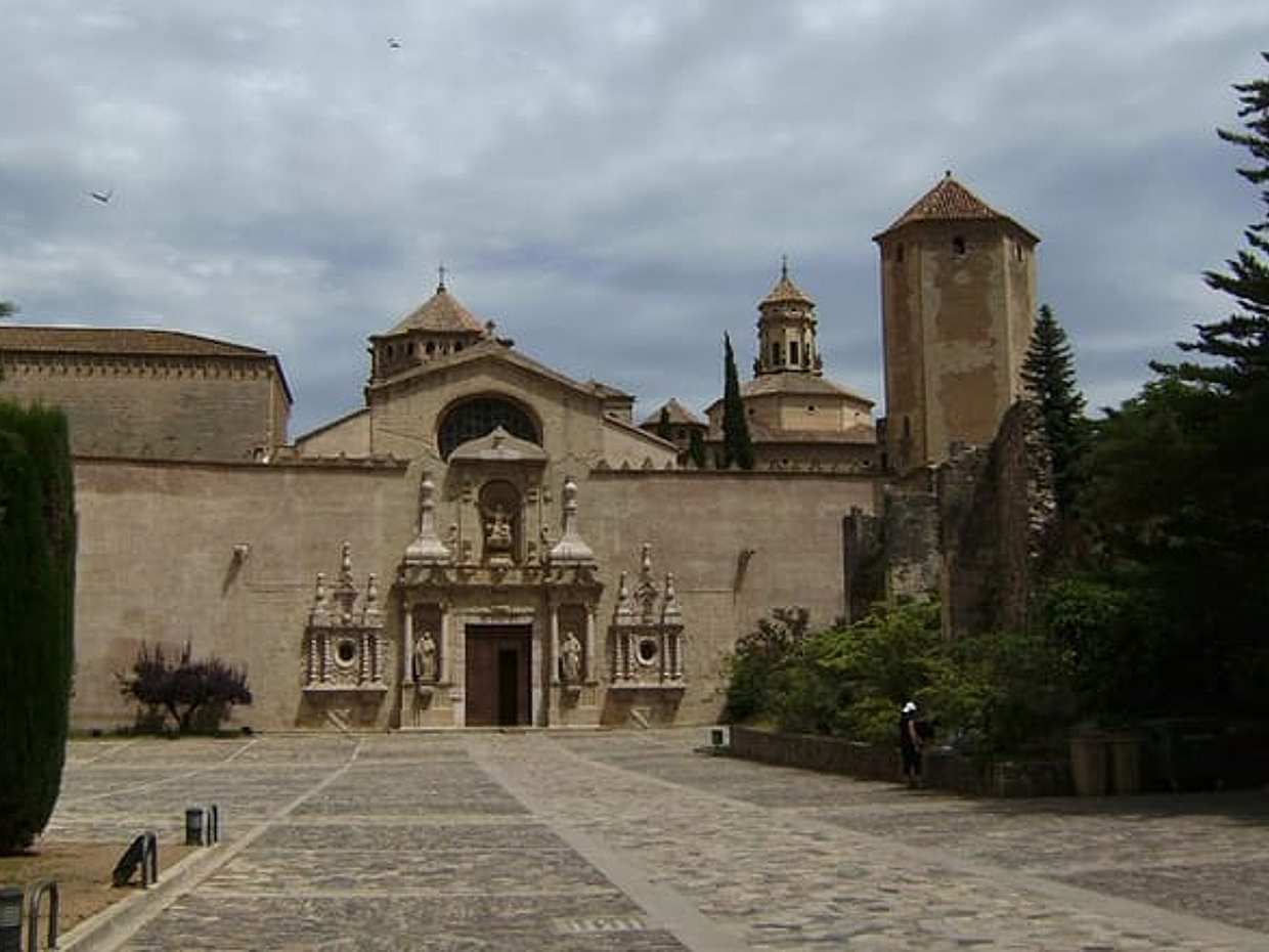 Poblet Igualada & Montserrat Private Tour - Hotel pick up from Salou/Tarragona, photo 2