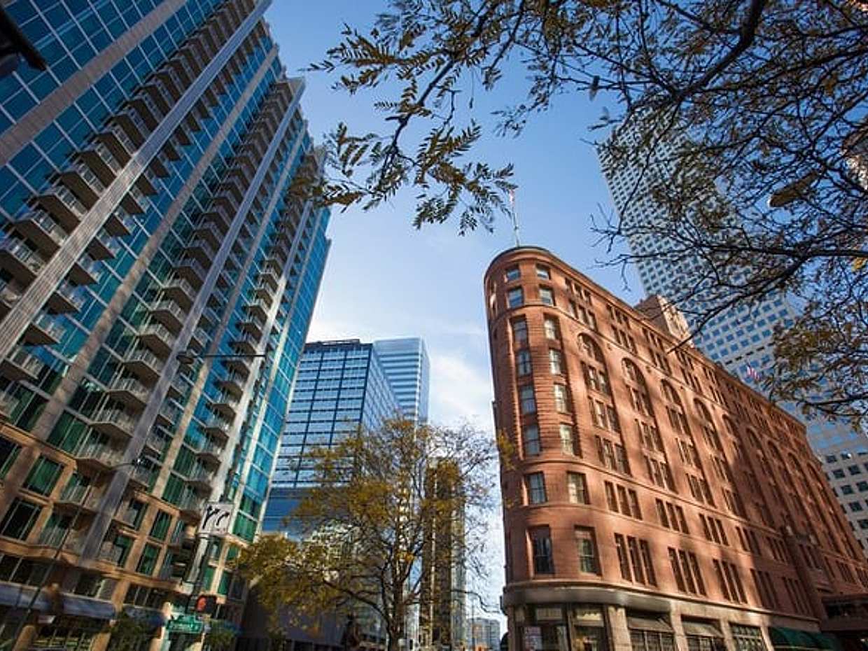 Denver Scavenger Hunt & Highlights Self-Guided Walking Tour