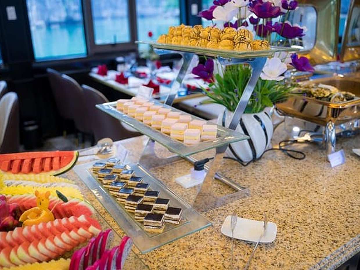 Best Seller Halong Luxury Day Cruise: Buffet Lunch & Sunset Party, Vietnam, photo 5